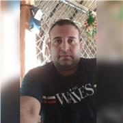 Profesor en administración de empresas para estudiantes técnicos, tecnológicos y profesionales
